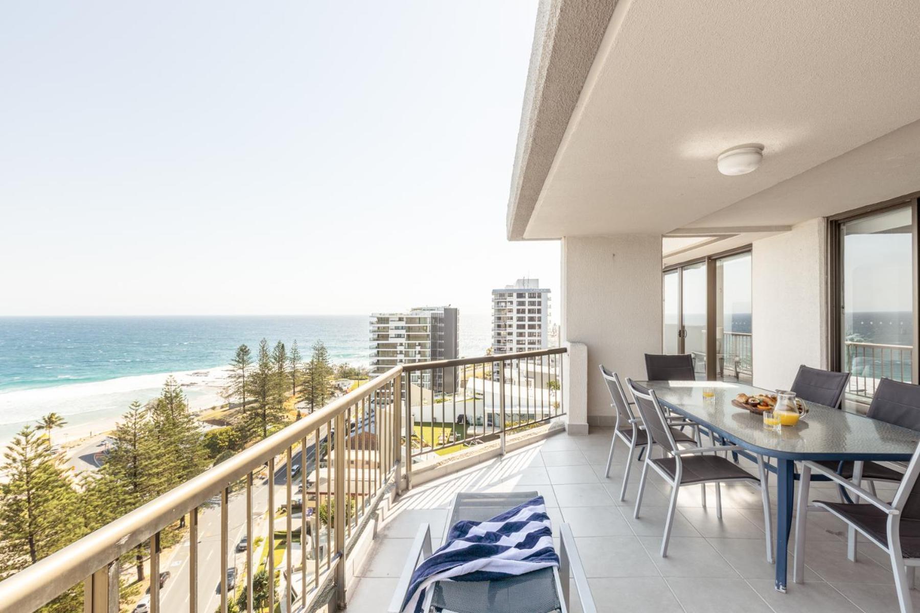 Columbia Beachfront On Rainbow Bay Aparthotel