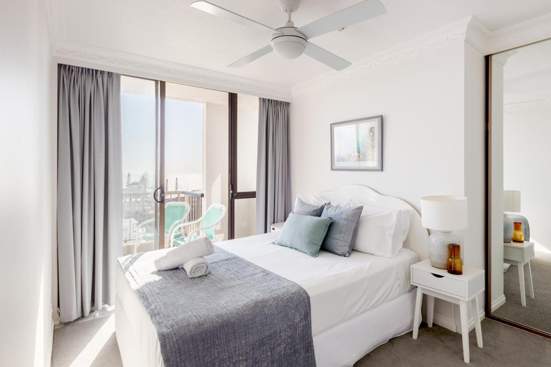 Aparthotel Columbia Beachfront On Rainbow Bay Gold Coast