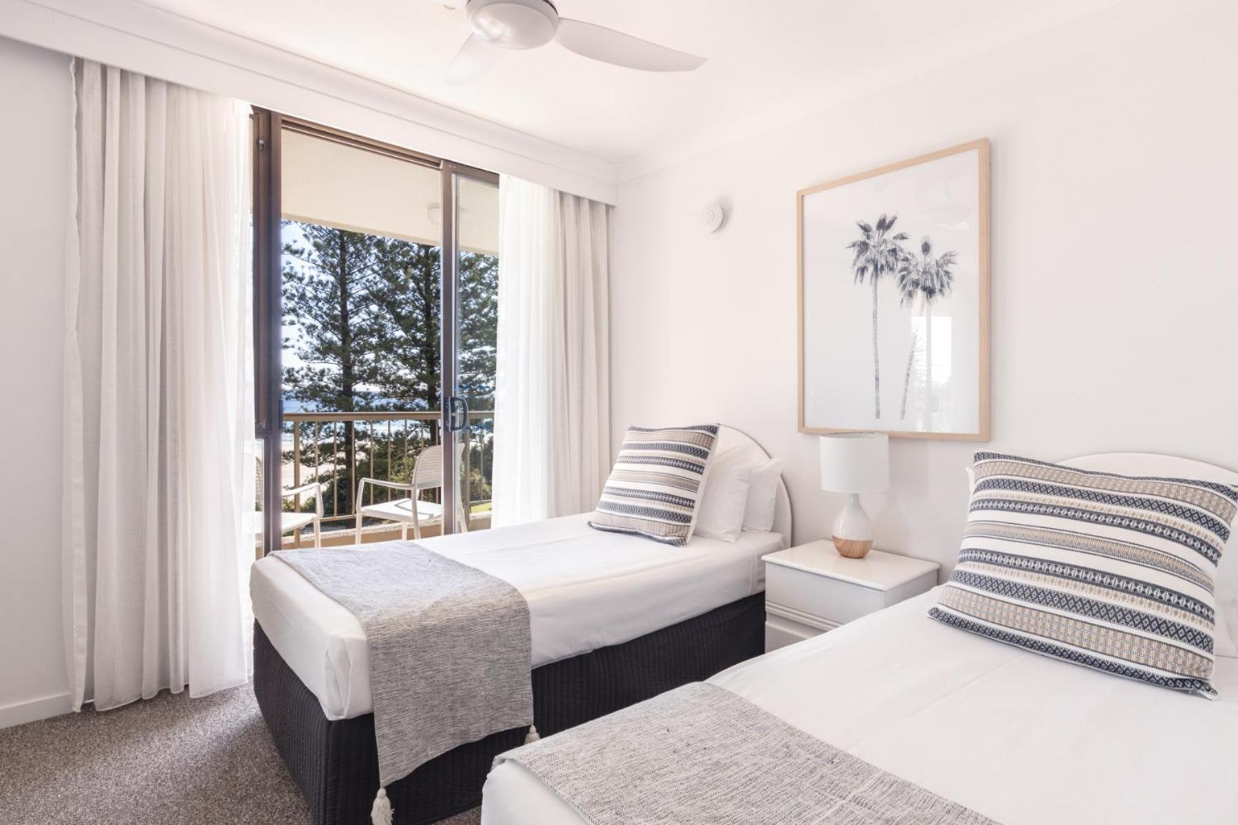 Aparthotel Columbia Beachfront On Rainbow Bay