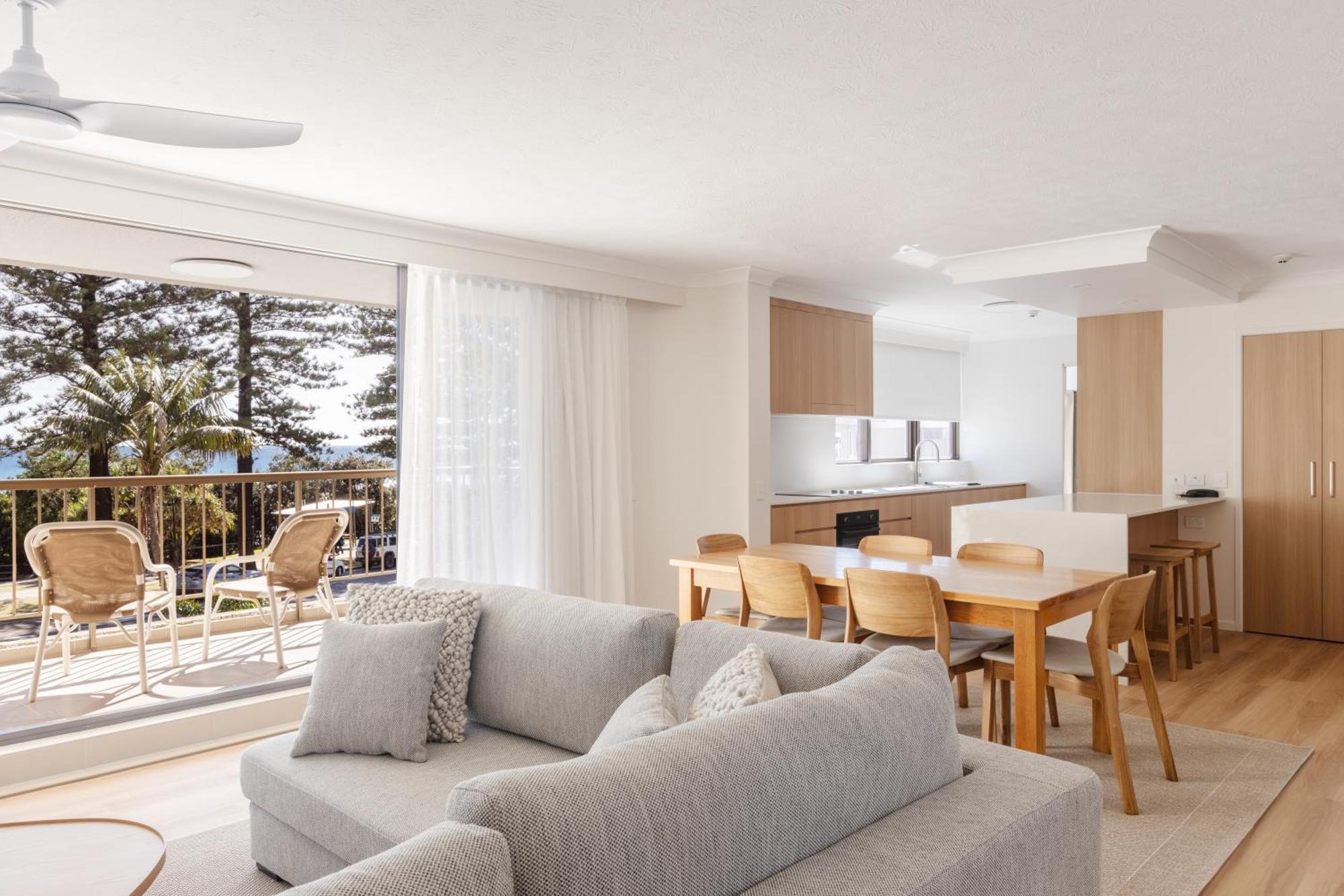 Aparthotel Columbia Beachfront On Rainbow Bay