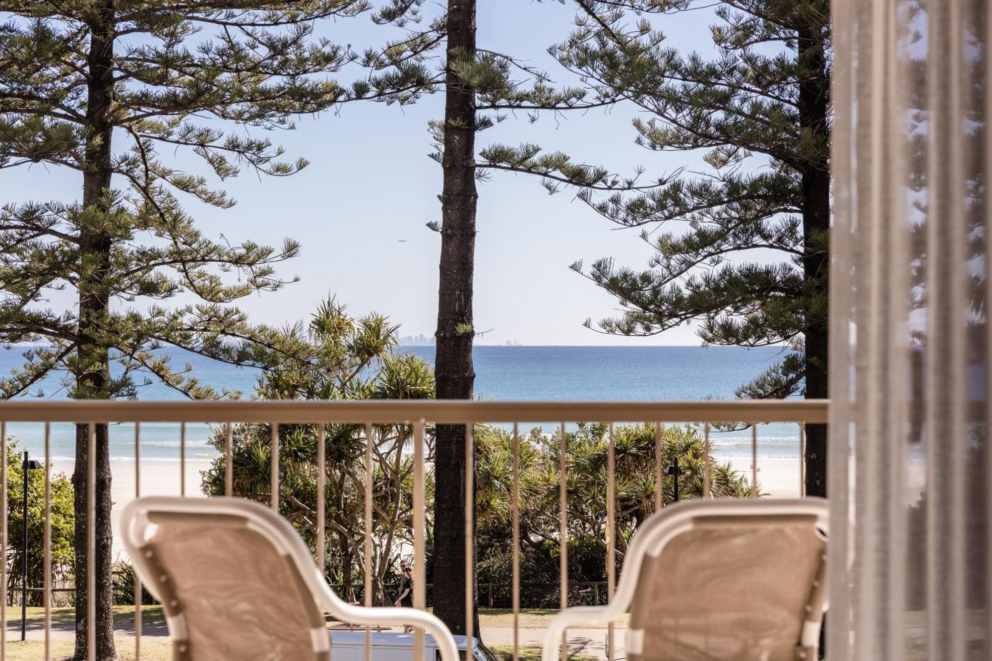 Columbia Beachfront On Rainbow Bay 4*