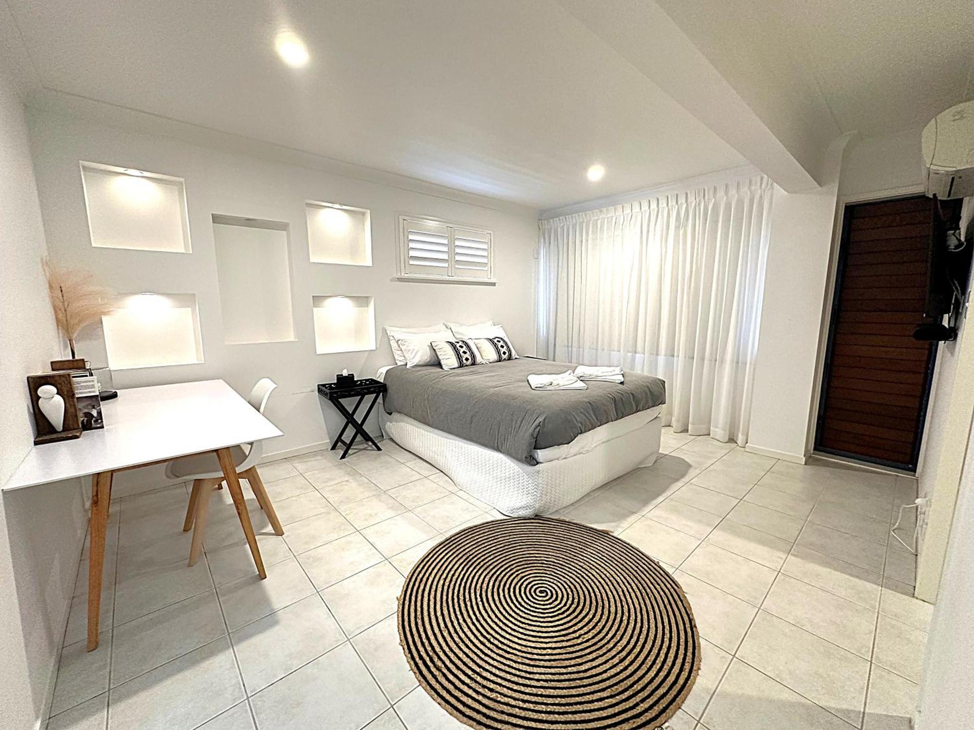 Castaway In Tugun *
