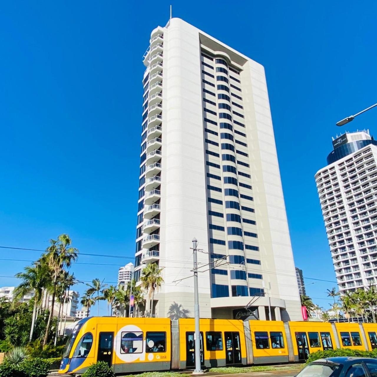 Ocean View Surfers Paradise Apartment Gold Coast