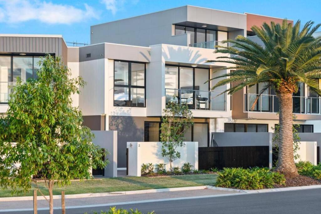 Lux Lakeside - Apartamento Gold Coast