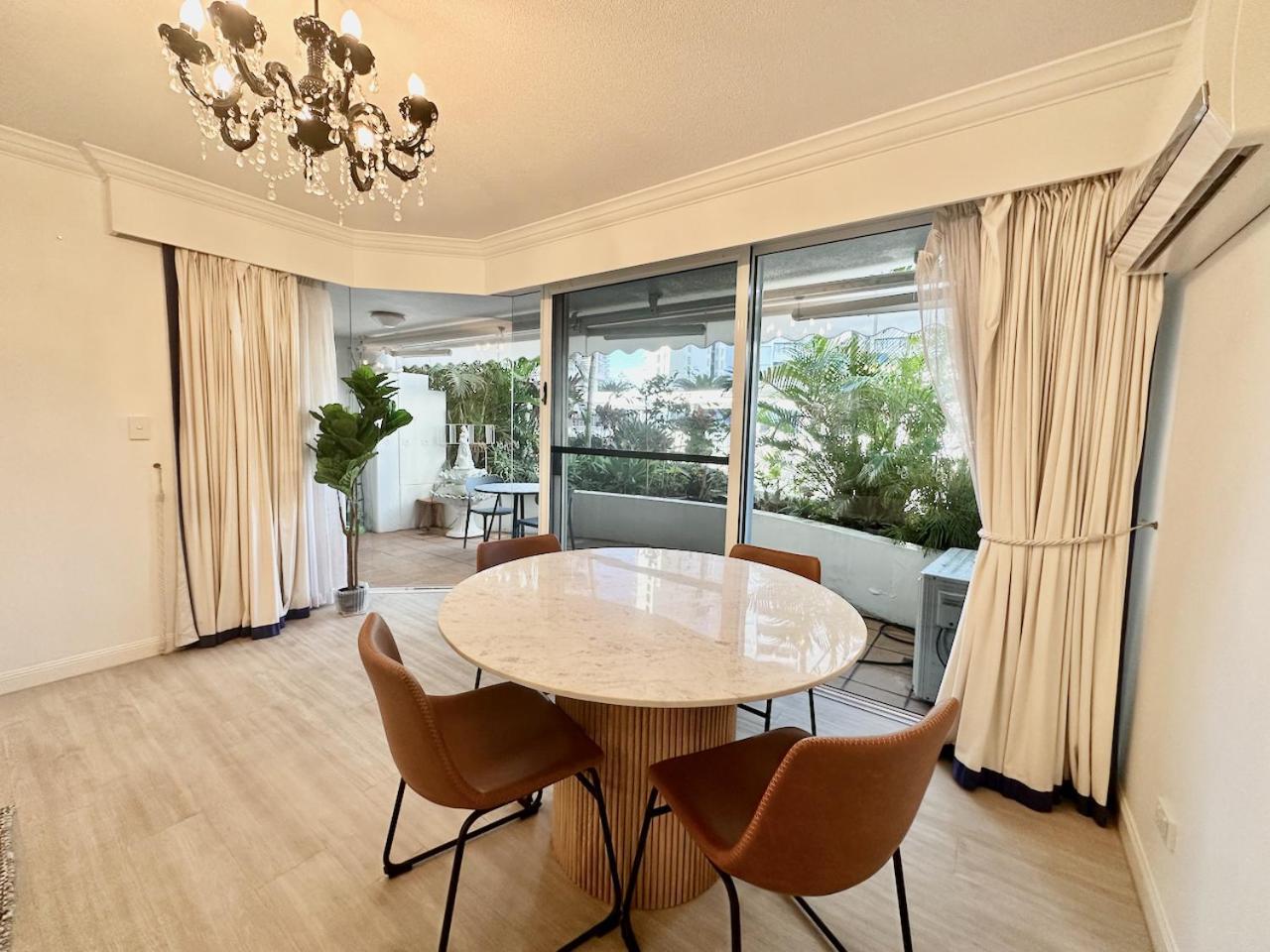 Phoenician Resort, Broadbeach Apartment