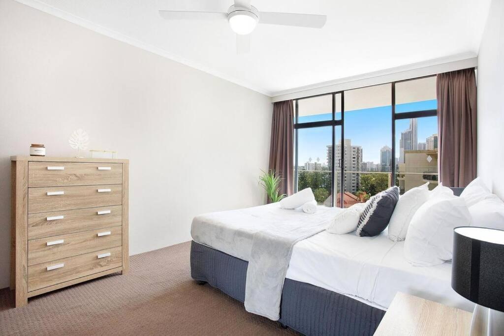 Thornton Tower 9 *