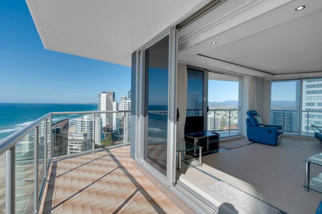 Apartment Ultimate Surfers Beachfront 2b