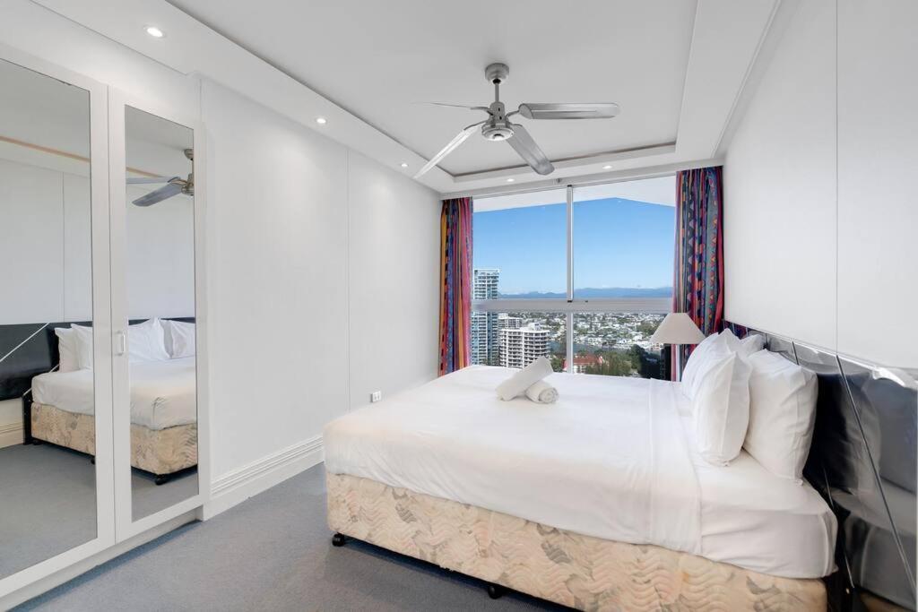 Ultimate Surfers Beachfront 2b