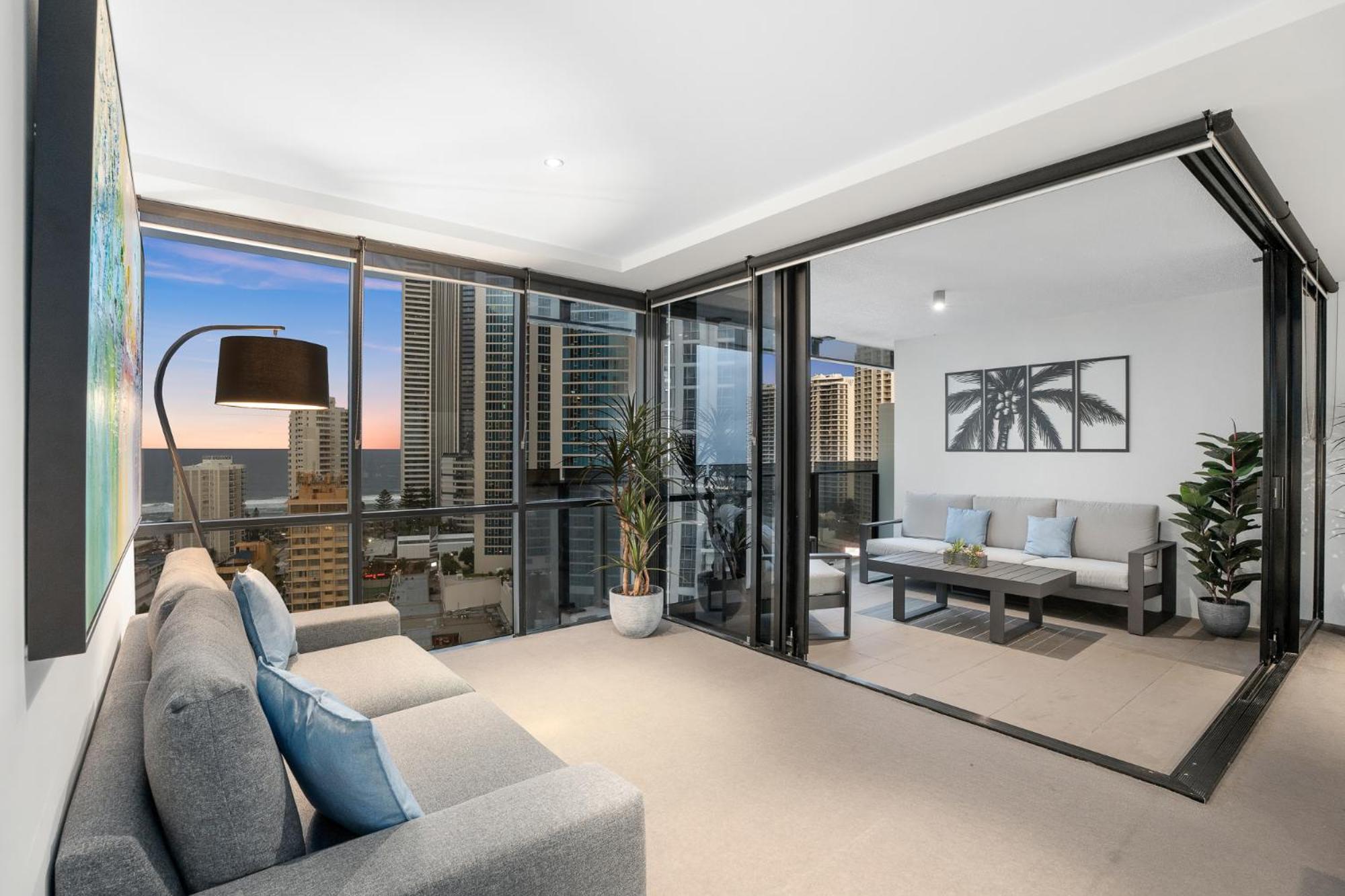 Surfers Paradise Retreat Stunning Views 2-br Haven Apartment Gold Coast