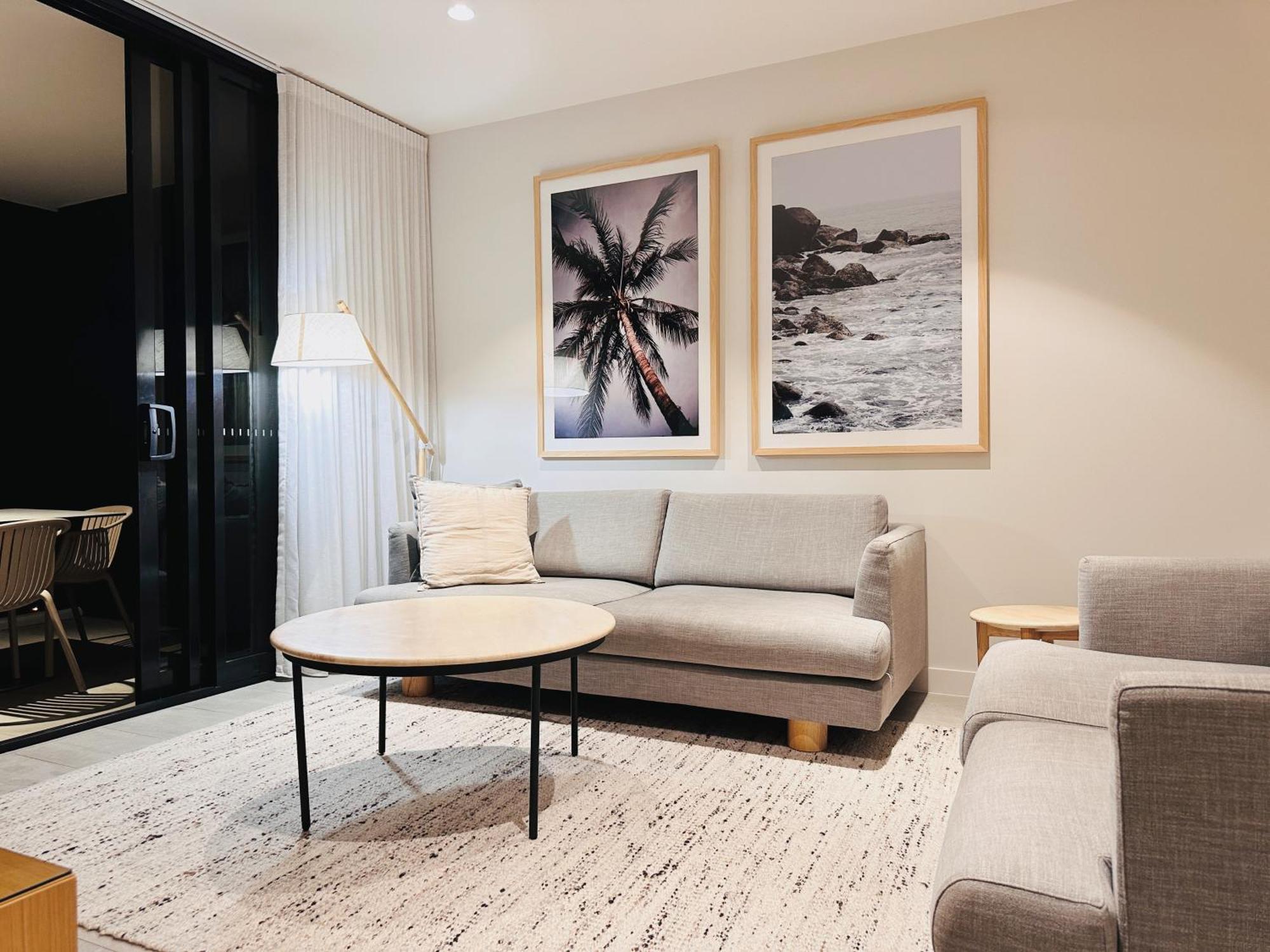 Luxe Living With Ocean View 3 Beds Parking *