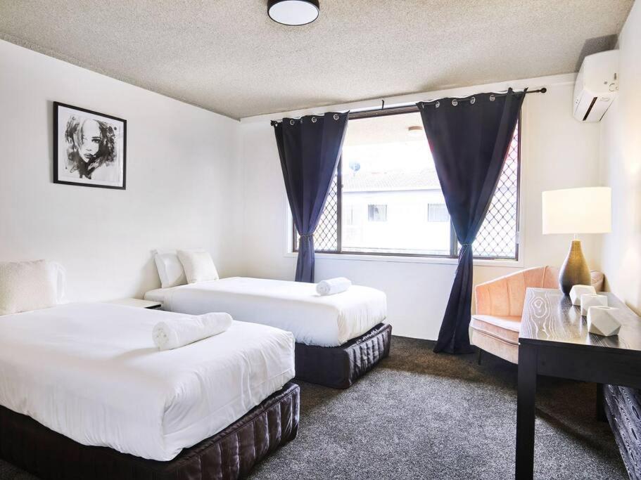 Cheap And Cheerful Budget Apartment Gold Coast
