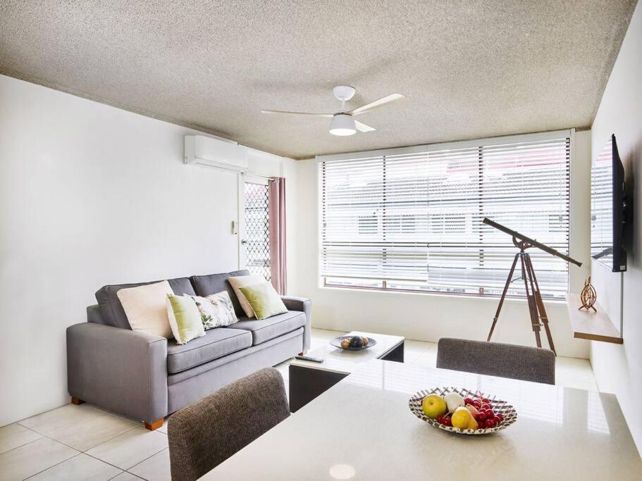 Apartment Cheap And Cheerful Budget Gold Coast