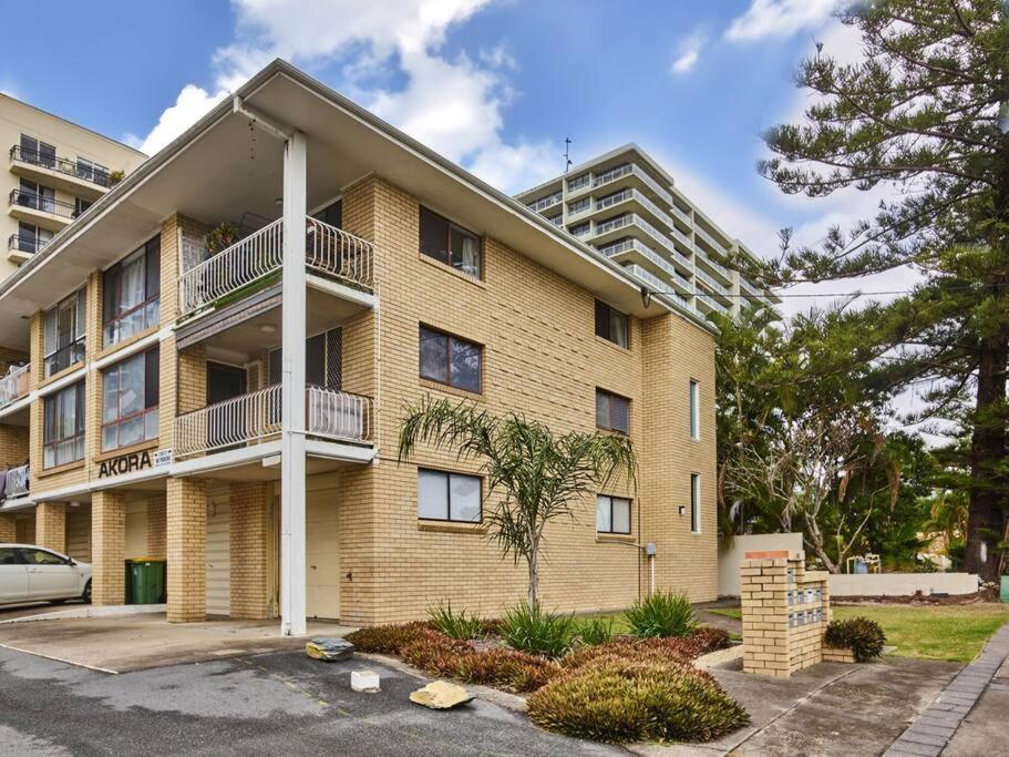 Cheap And Cheerful Budget Apartment