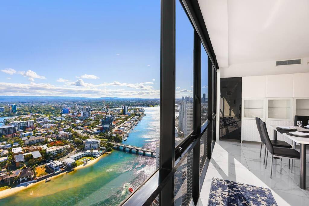 Apartment Huge Circle On Cavill 2 Brm Sleeps 6 - Optimise