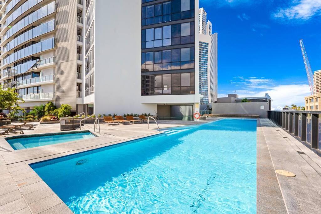 Huge Circle On Cavill 2 Brm Sleeps 6 - Optimise Apartment