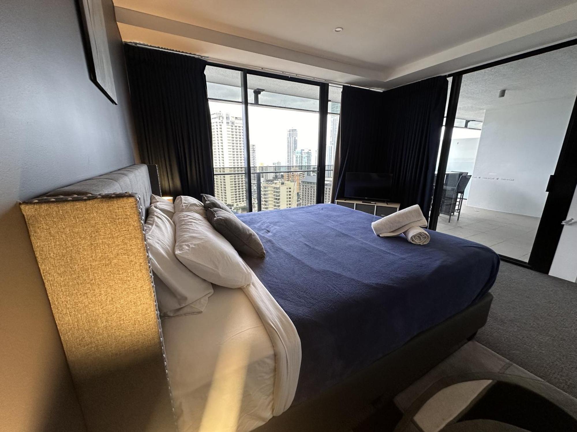Apartment Beachview Surfers 2bd Lux