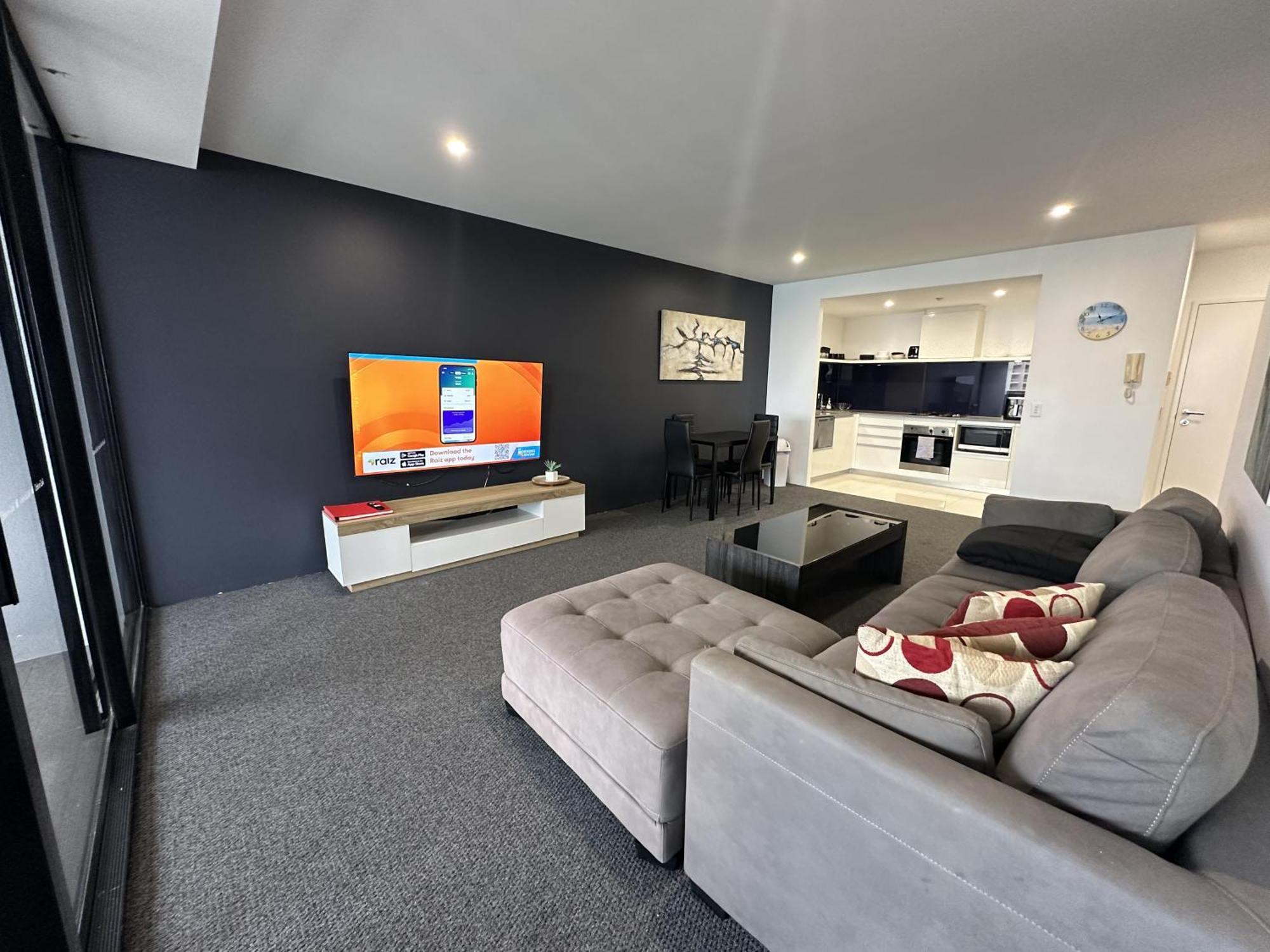 Beachview Surfers 2bd Lux *