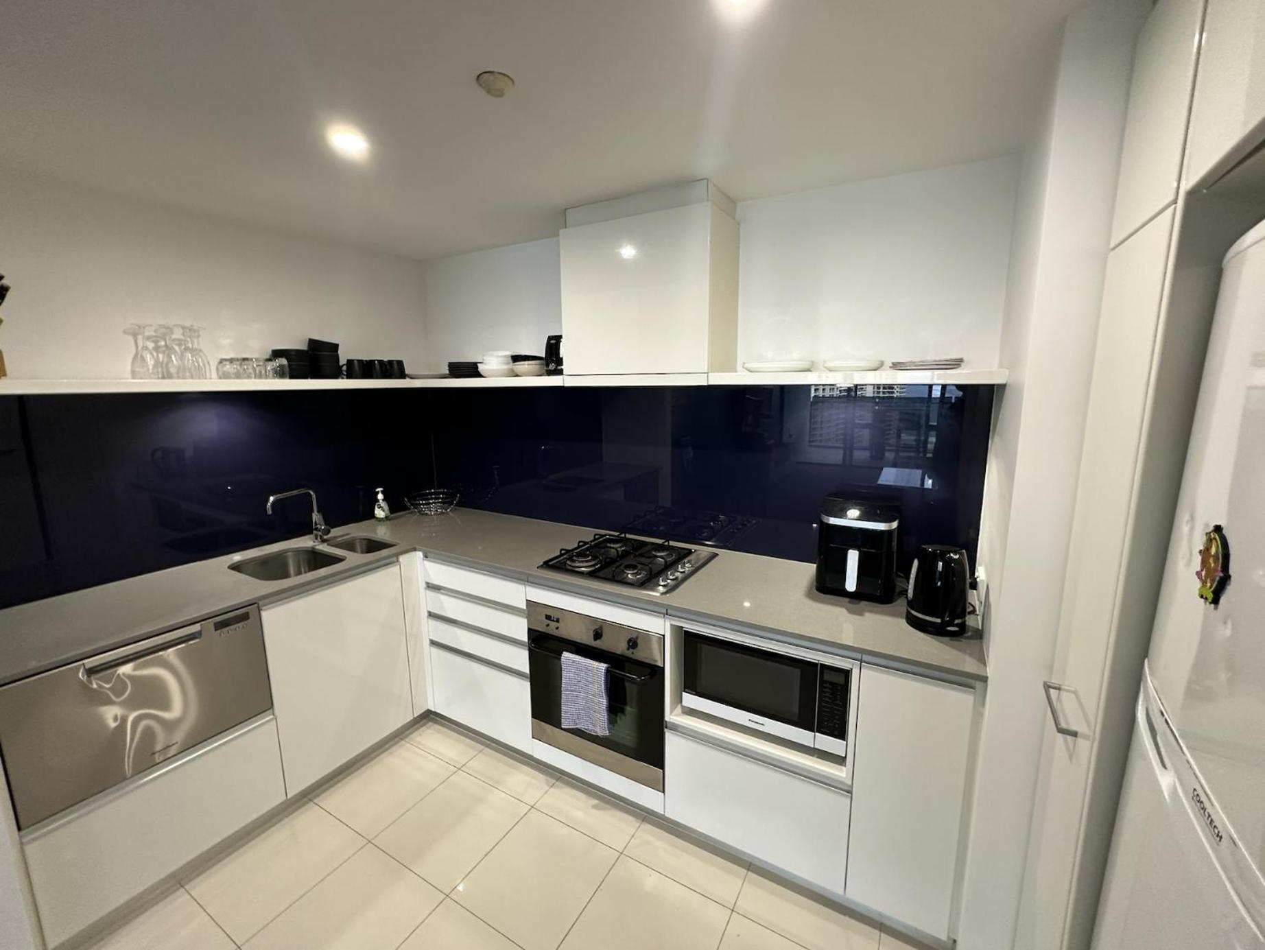 Beachview Surfers 2bd Lux Gold Coast