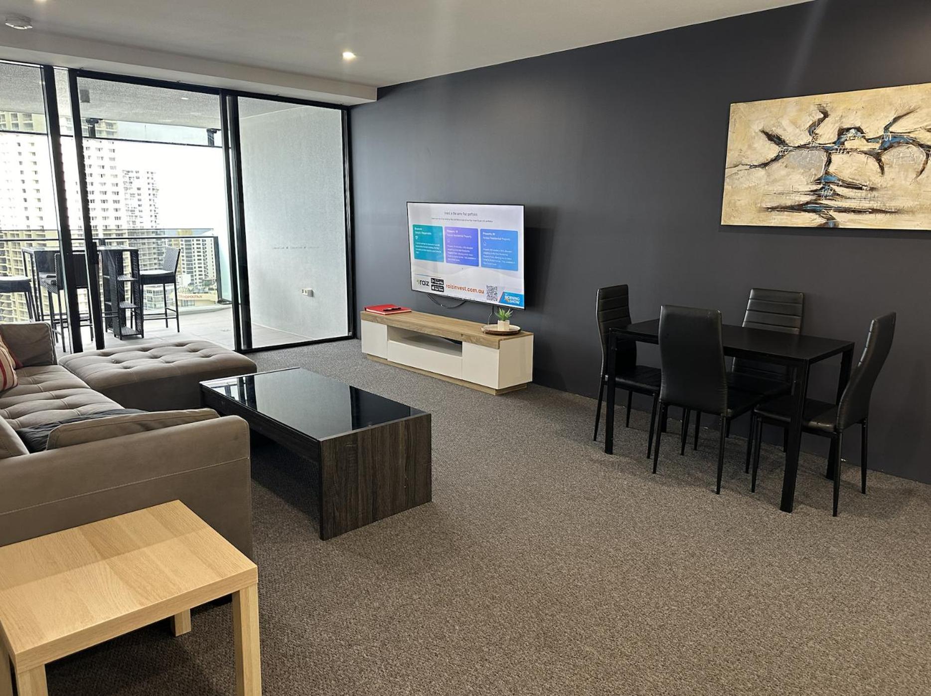 Beachview Surfers 2bd Lux Apartment