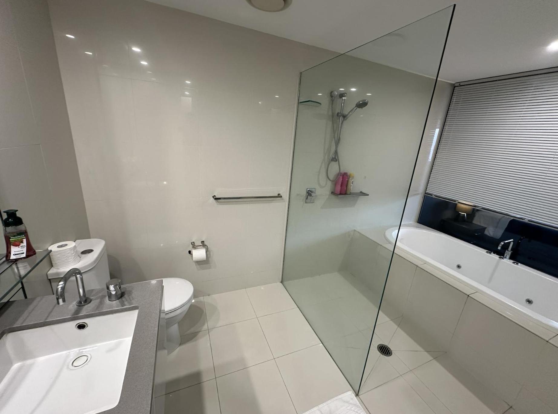 Apartment Beachview Surfers 2bd Lux Gold Coast