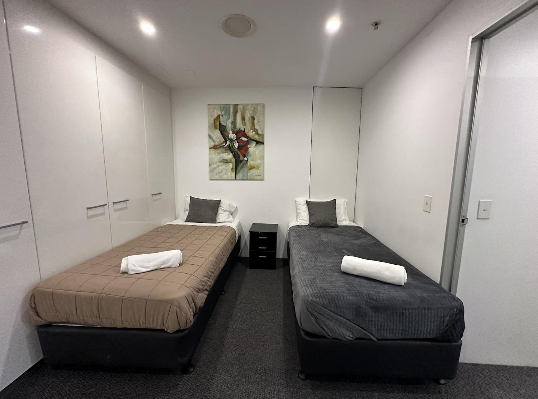 Beachview Surfers 2bd Lux *