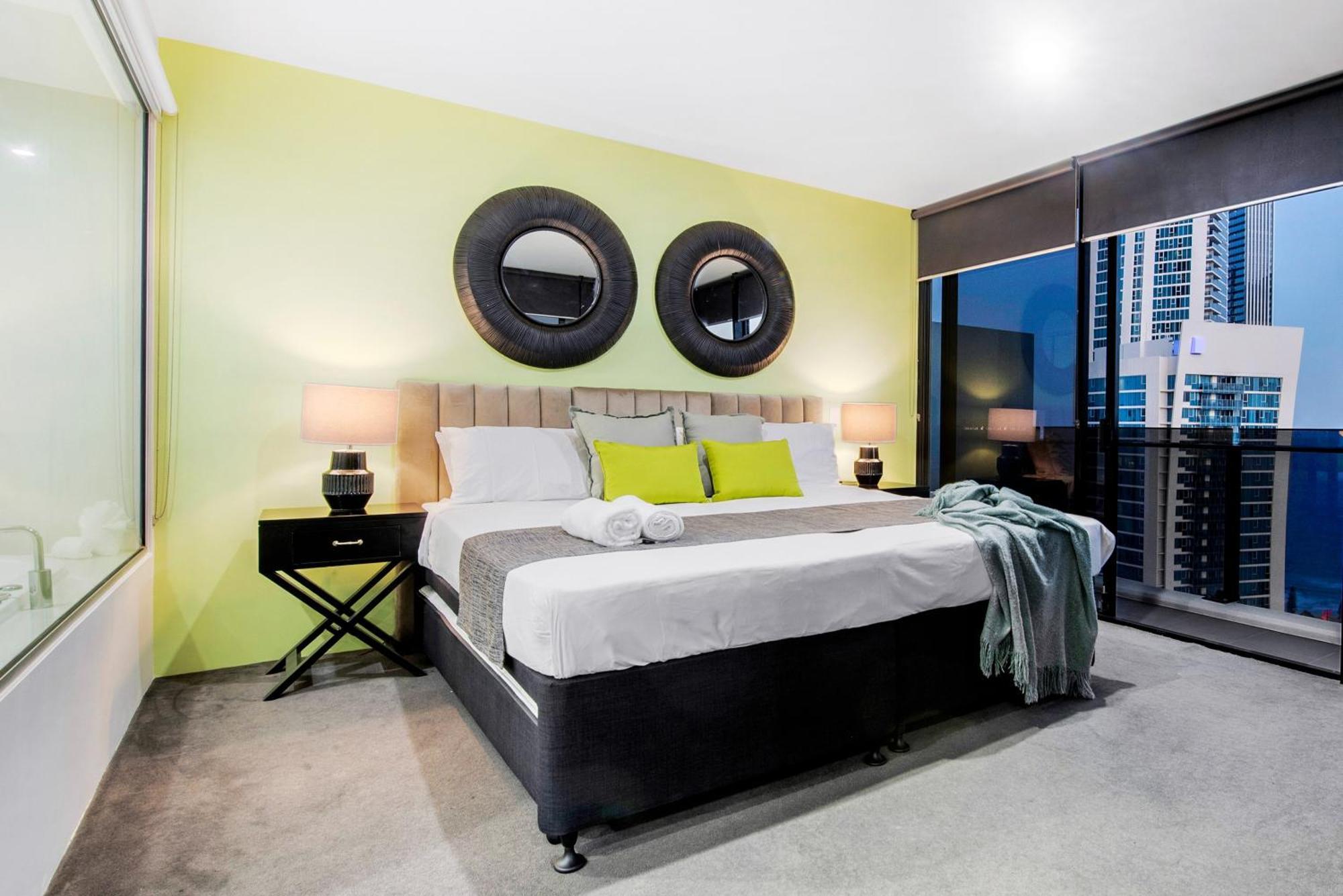 Circle On Cavill - One Bedroom - Self Contained & Privately Managed Apartment *