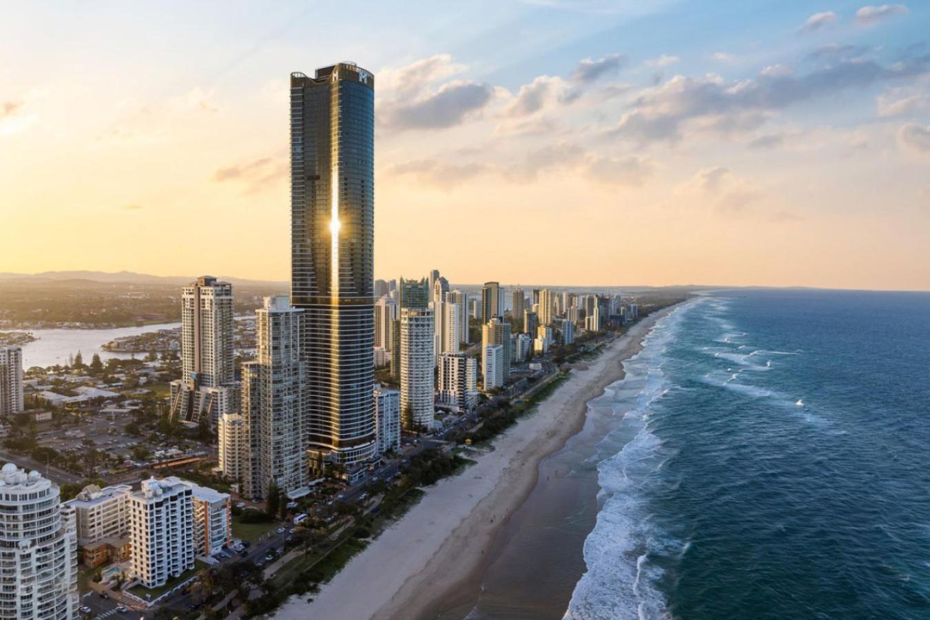 The Paradise - Beachfront Lux Ocean View 2br With Infinity Pool Apartment Gold Coast