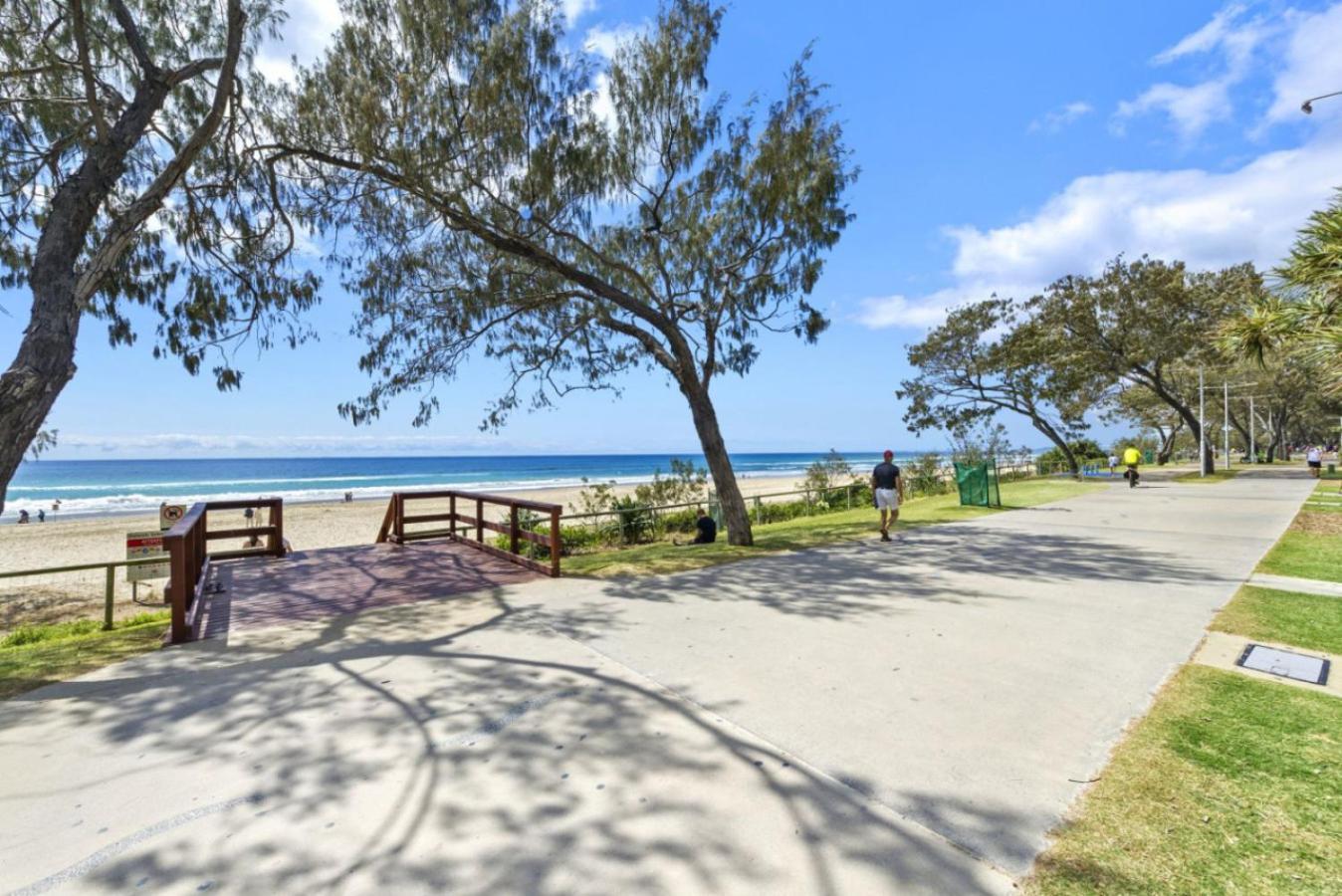 Apartment The Paradise - Beachfront Lux Ocean View 2br With Infinity Pool *