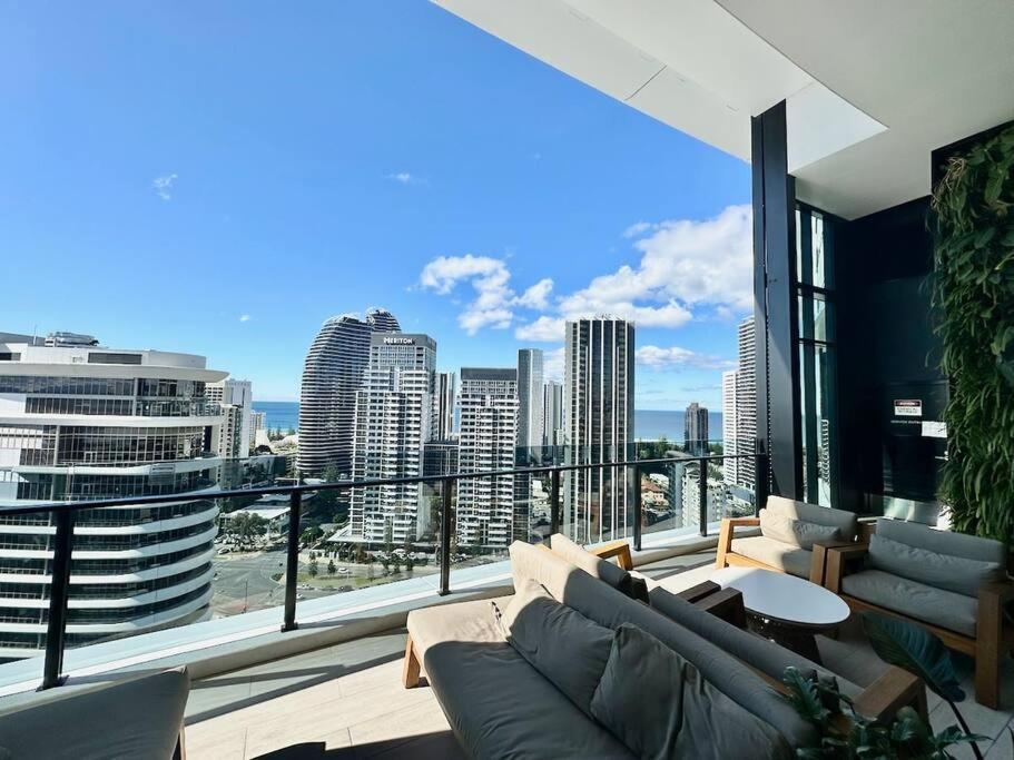 Luxury Star 32nd Floor Apartment Gold Coast