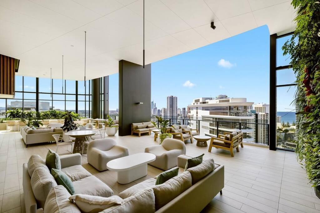 Luxury Star 32nd Floor *