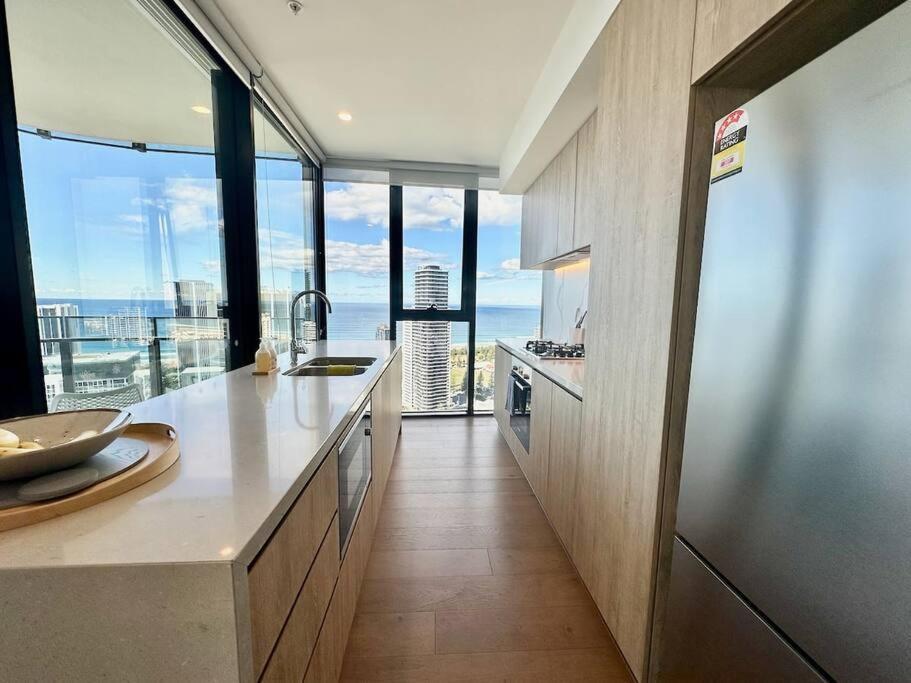 Luxury Star 32nd Floor Gold Coast
