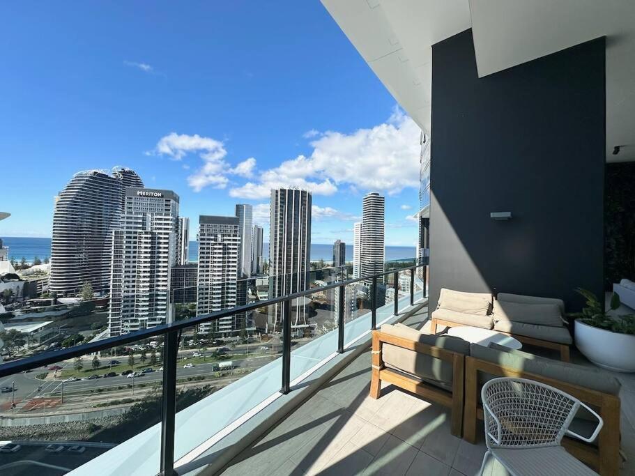 Luxury Star 32nd Floor Apartment Gold Coast