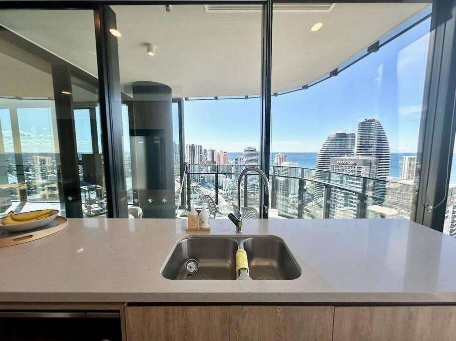 Luxury Star 32nd Floor Apartment *