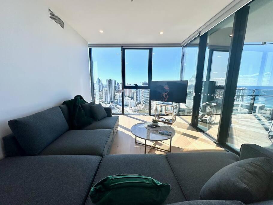Luxury Star 32nd Floor Apartment Gold Coast