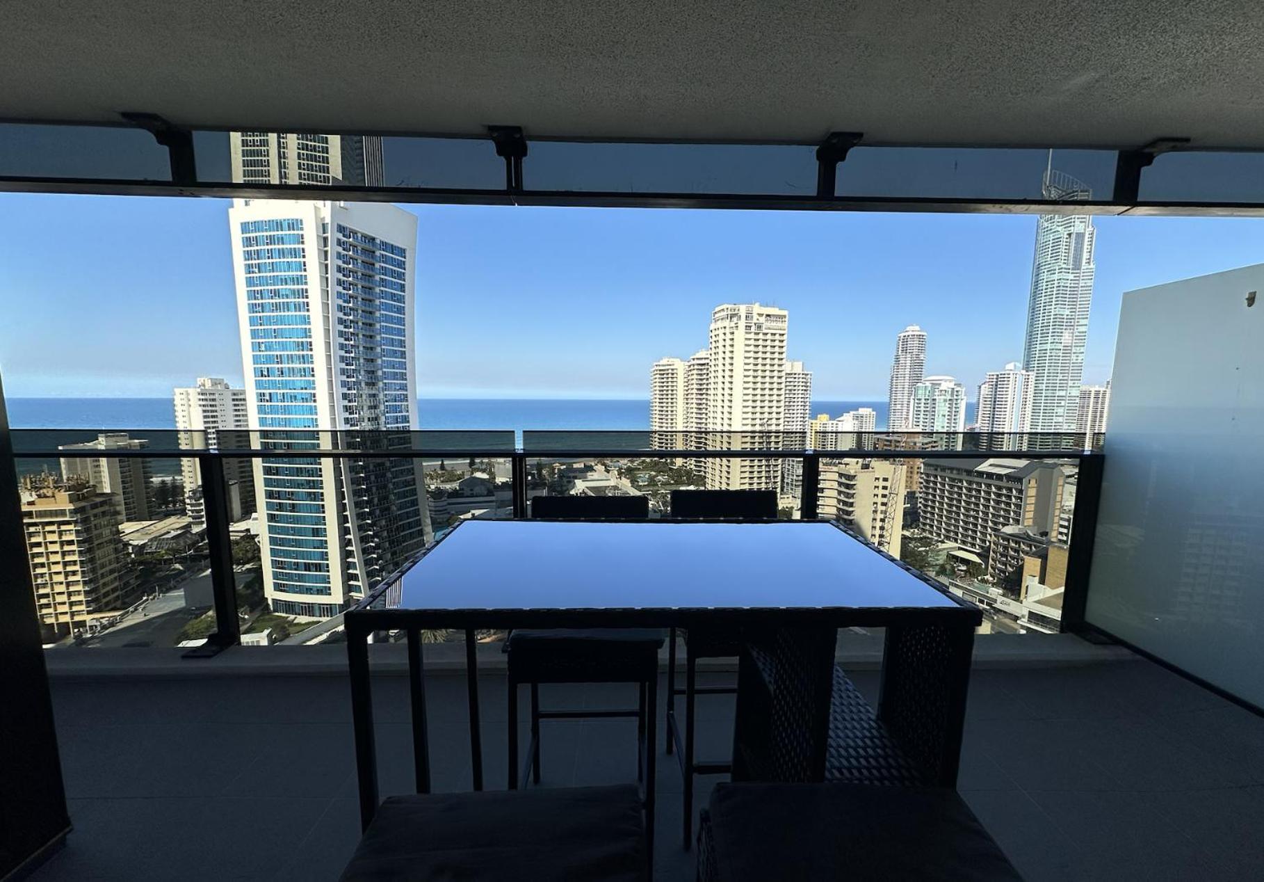 Beachview Surfers 2bd Lux