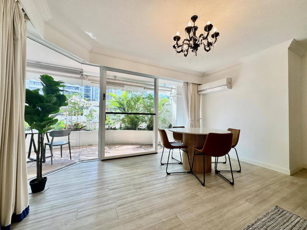 Phoenician Resort, Broadbeach