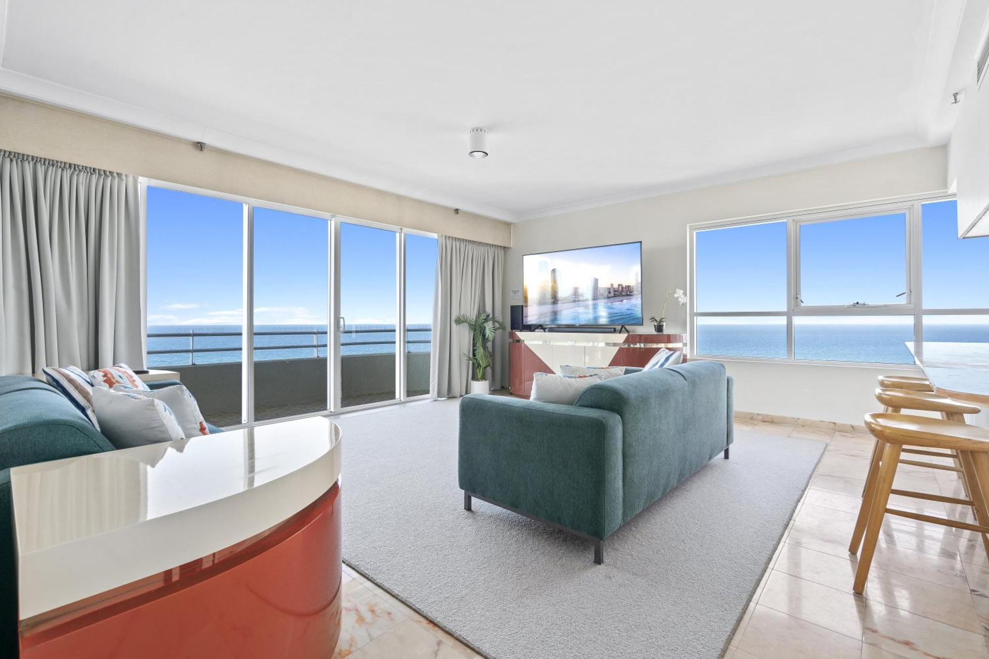 Apartment Step Back In Time In Retro Chic 3 Bedroom Penthouse At Zenith - Q