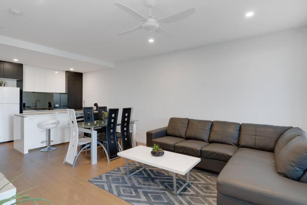 Stylish 2br Getaway In Gold Coast