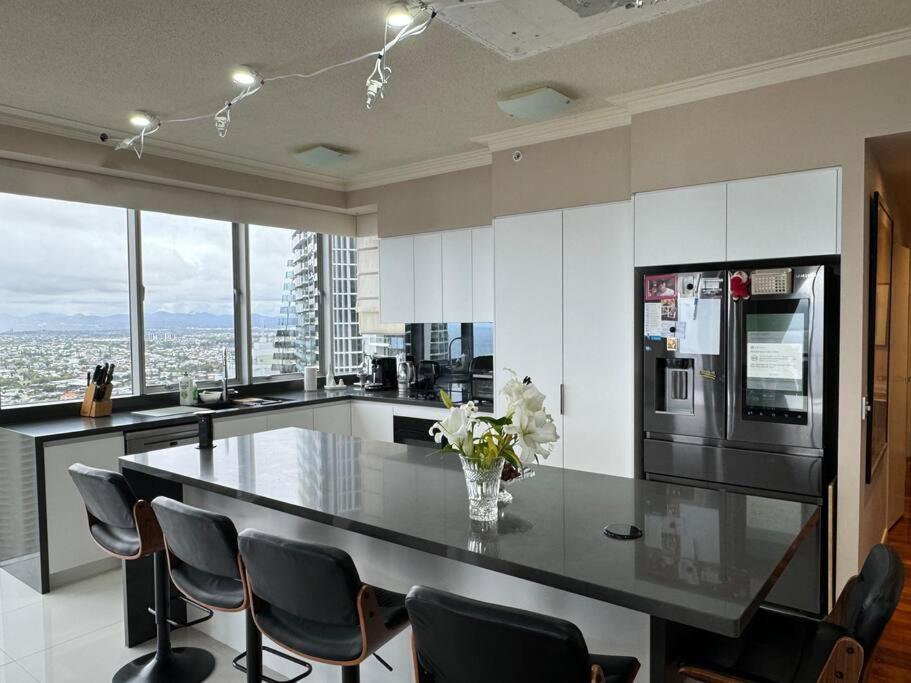 Apartment Welcome To A 275m2 Sub-penthouse With Great Ocean