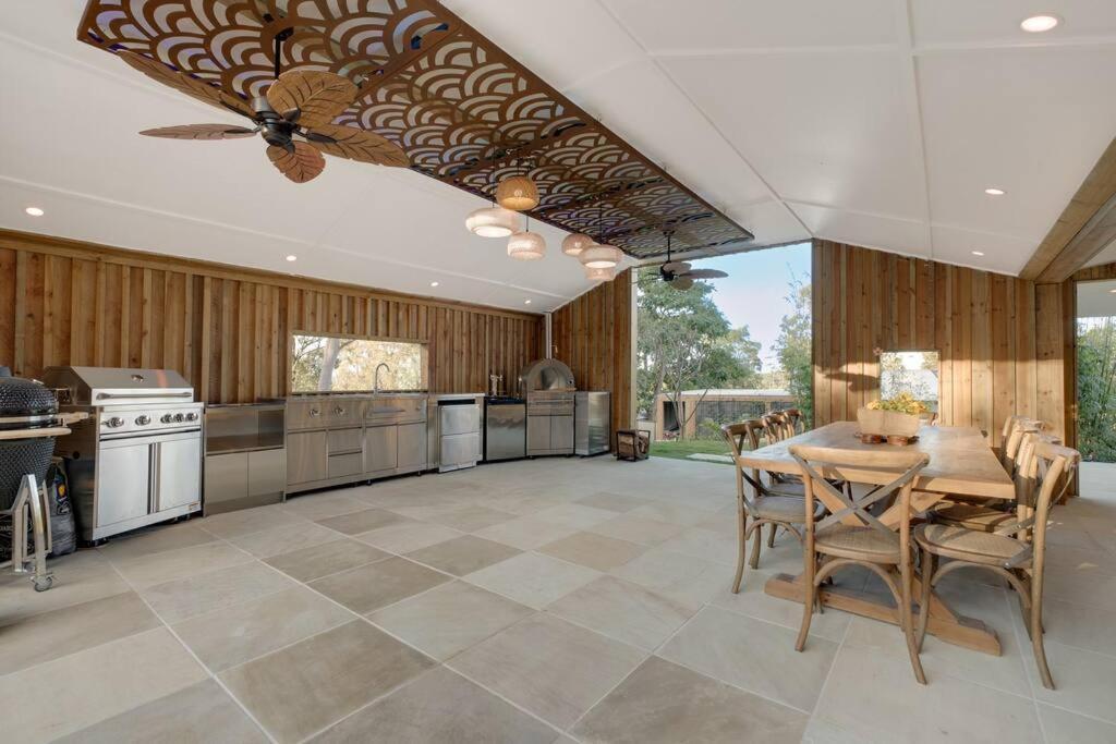 Elegant Coastal Escape In The Heart Of