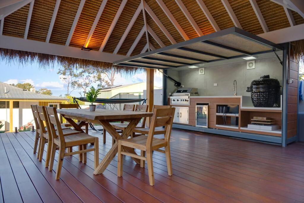 Apartment Elegant Coastal Escape In The Heart Of *