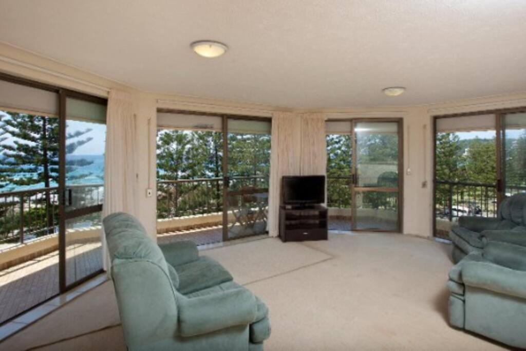 Mahana! Burleigh 70's Style 2bed Apartment