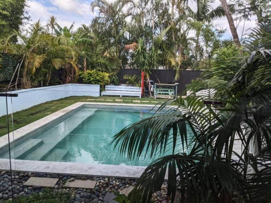 Apartamento Luxurious 4-bedroom Miami Oasis With Pool