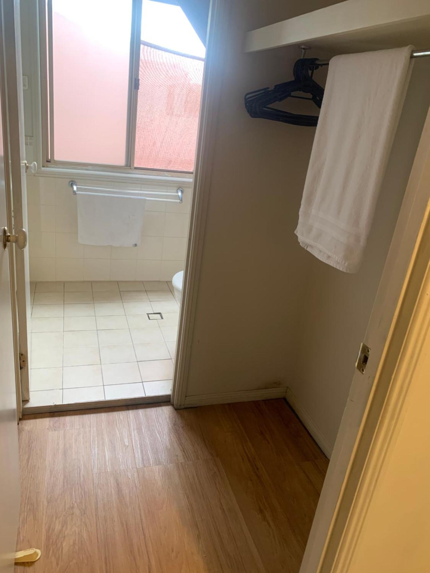 Sky Bnb Room With Own Bathroom