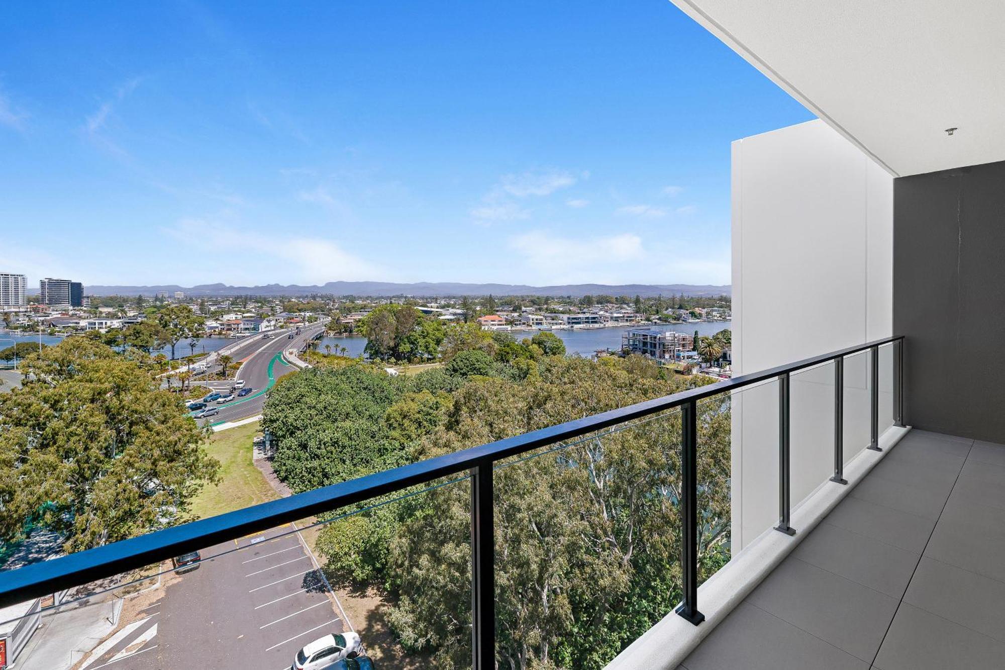 Brand New Modern 2bed 2bath Canal View