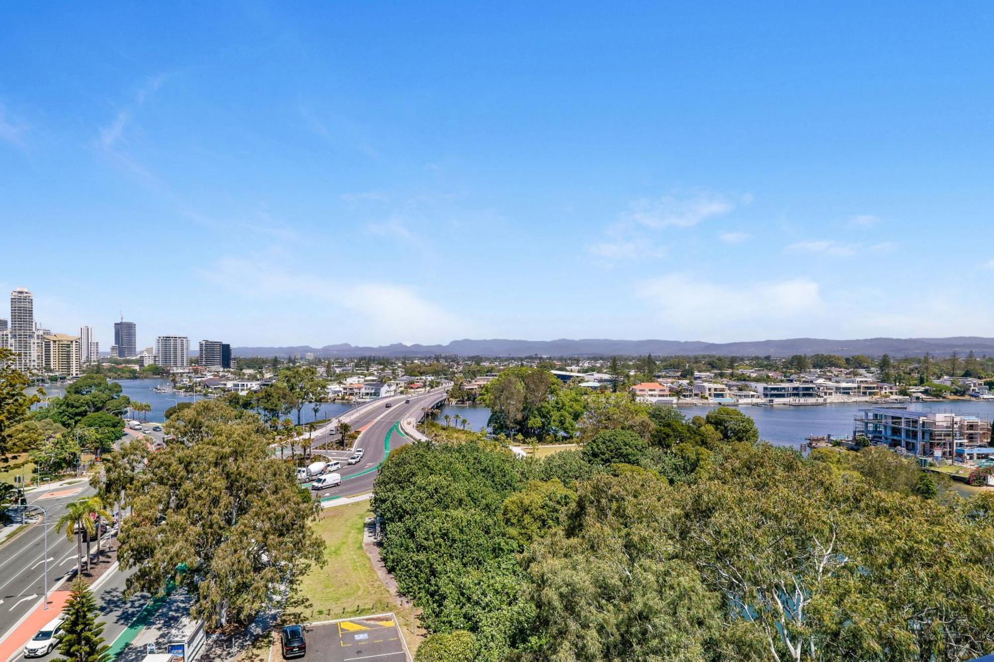 Brand New Modern 2bed 2bath Canal View *