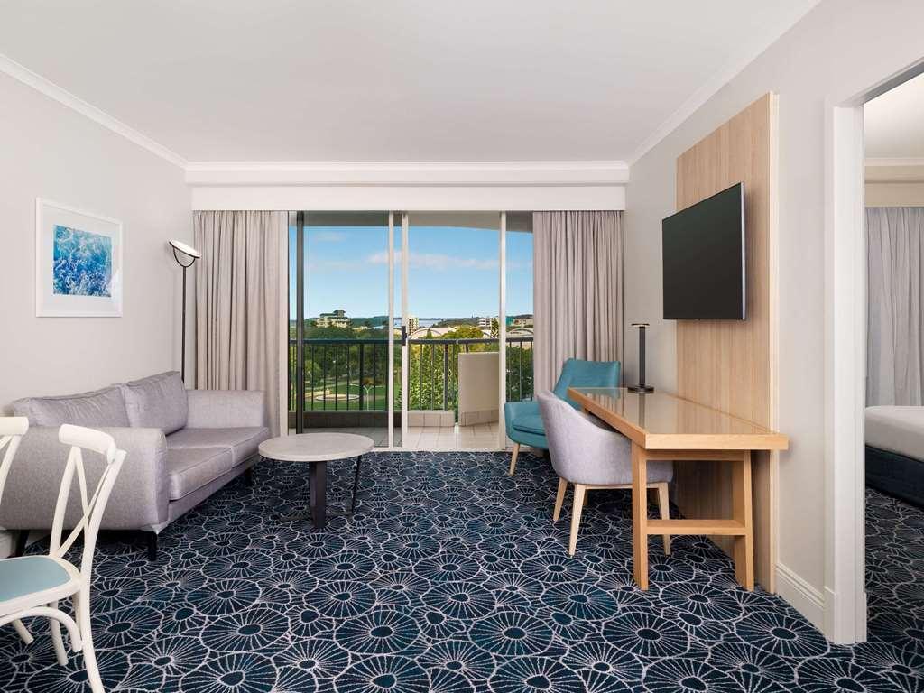 Hotel The Sebel Twin Towns 4*