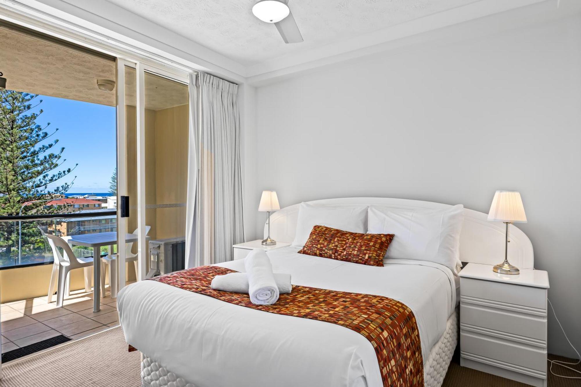 Aparthotel Palazzo Colonnades 4*