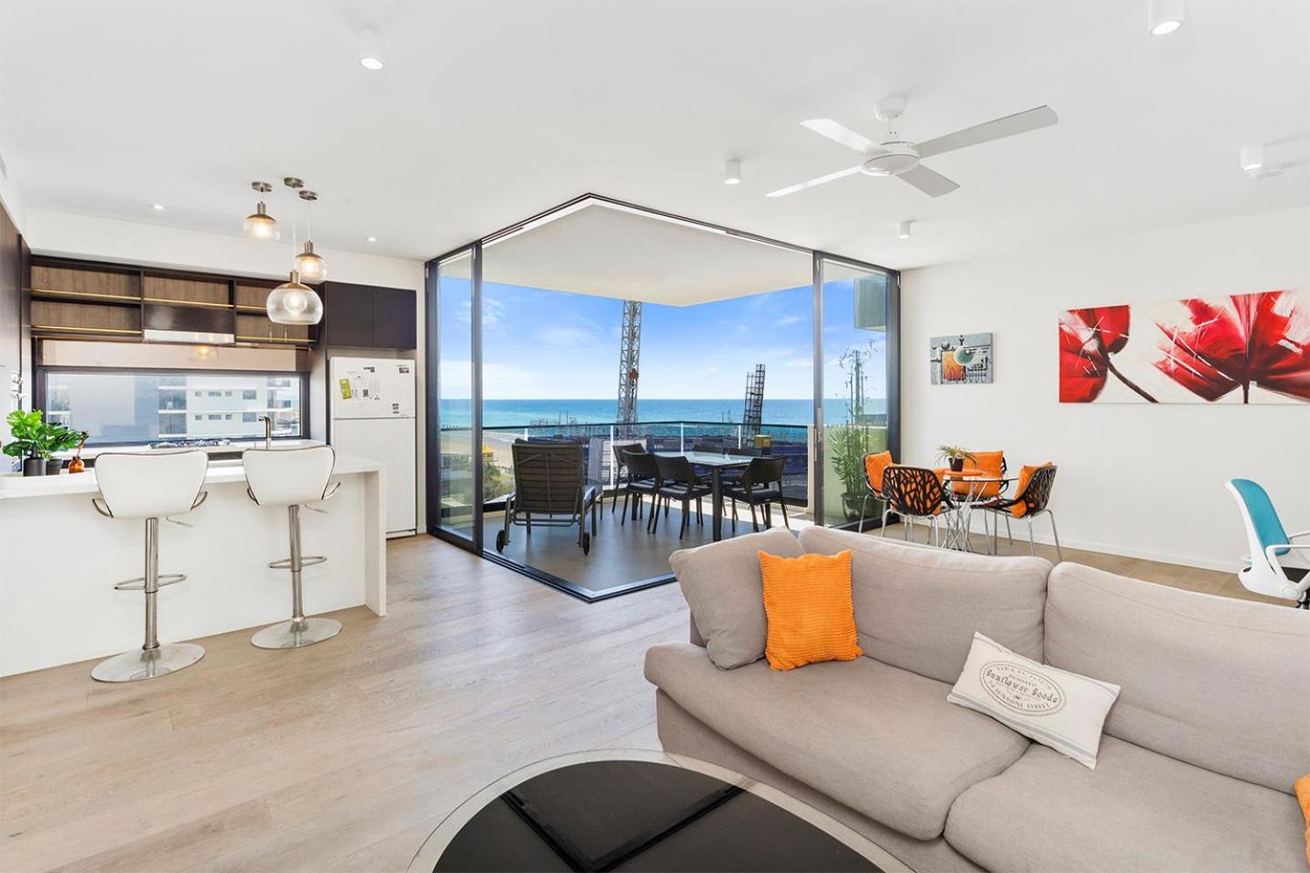 5th Floor Beachside Ocean View With Wi-fi, Pool And Gym Apartment *