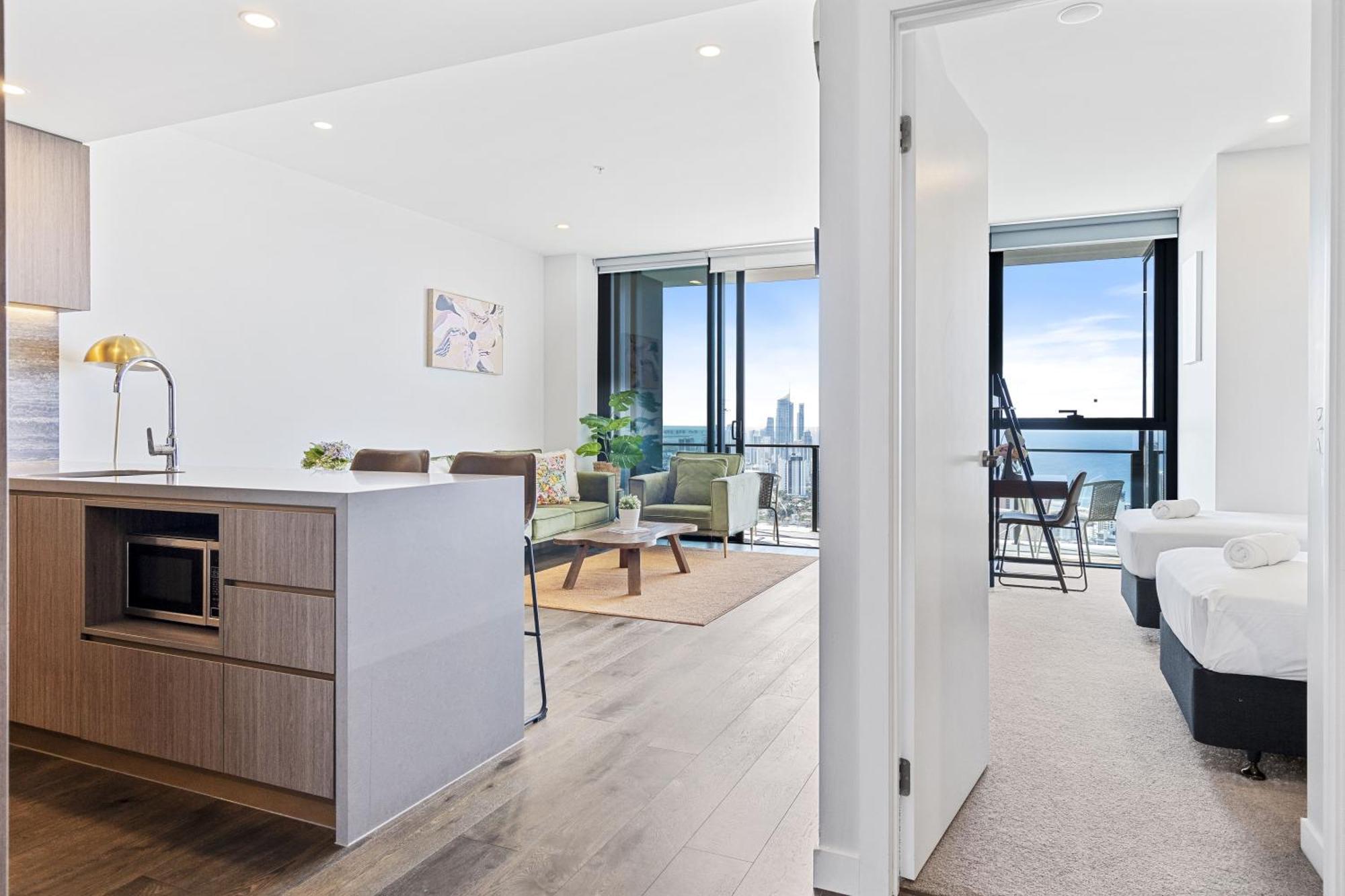 2 Bedroom 1 Bathroom Private At Casino - Paid Parking Only Apartamento *